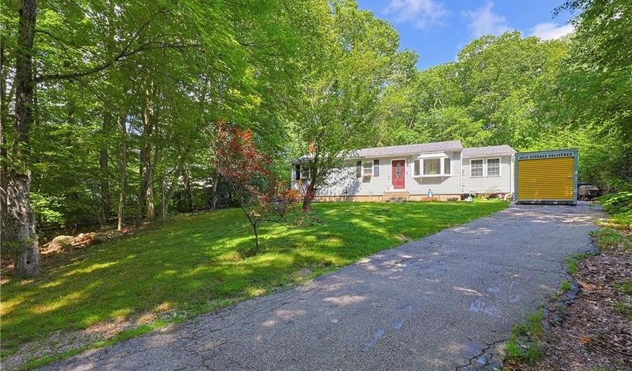 417 Lake Washington Dr, Glocester, RI 02814 - 3 Beds, 1 Bath