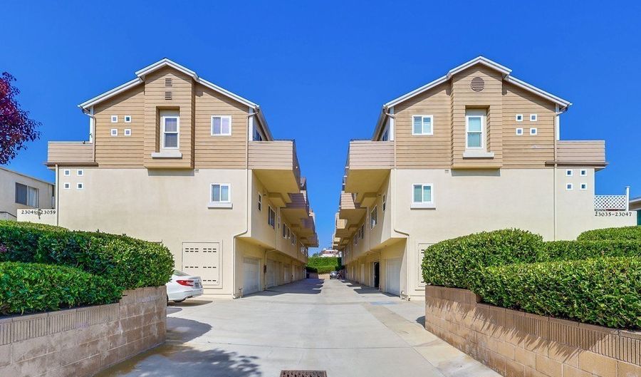 23059 Samuel St, Torrance, CA 90505 - 2 Beds, 3 Bath