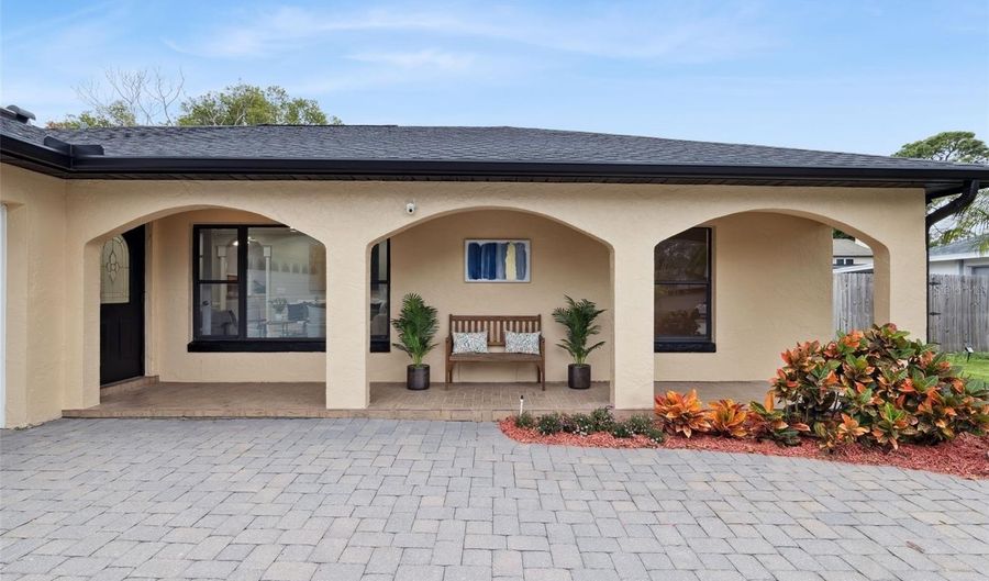 2937 S BERMUDA Ave, Apopka, FL 32703 - 4 Beds, 2 Bath