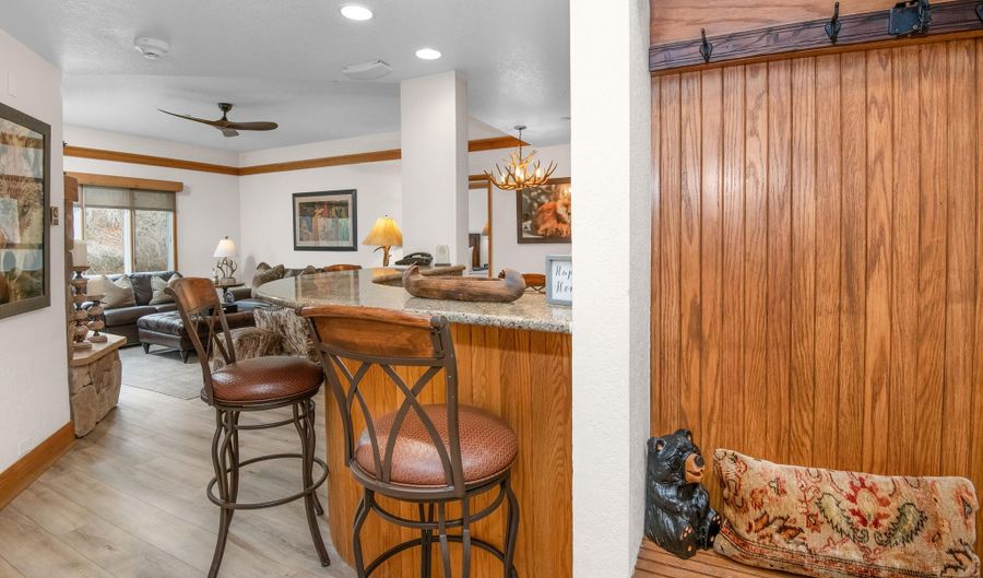 120 Offerson D330, Beaver Creek, CO 81620 - 2 Beds, 2 Bath