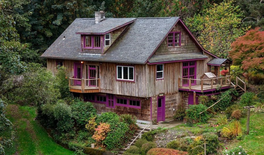 44072 Anderson Ln, Astoria, OR 97103 - 3 Beds, 2 Bath