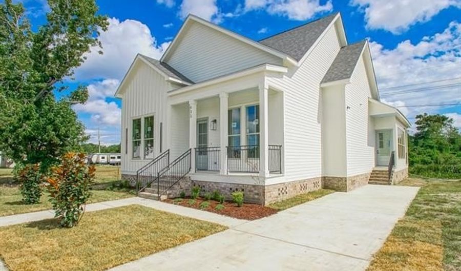 633 COUGAR Dr, Arabi, LA 70032 - 4 Beds, 4 Bath