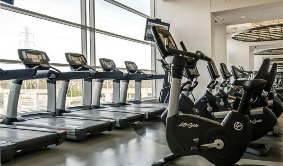 14604 Hemingway Ct, Addison, TX 75001 - 3 Beds, 3 Bath