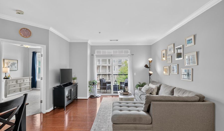 2465 ARMY NAVY Dr 1-202, Arlington, VA 22206 - 2 Beds, 2 Bath