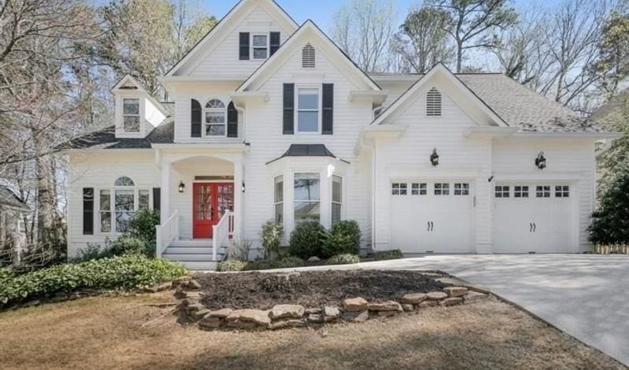 330 Summerlin Dr, Alpharetta, GA 30005 - 4 Beds, 5 Bath