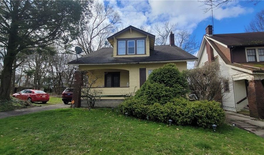 453 W Judson Ave, Youngstown, OH 44511 - 3 Beds, 2 Bath