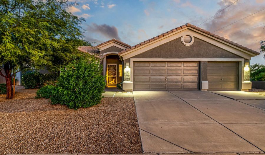 4839 E FERNWOOD Ct, Cave Creek, AZ 85331 - 3 Beds, 2 Bath