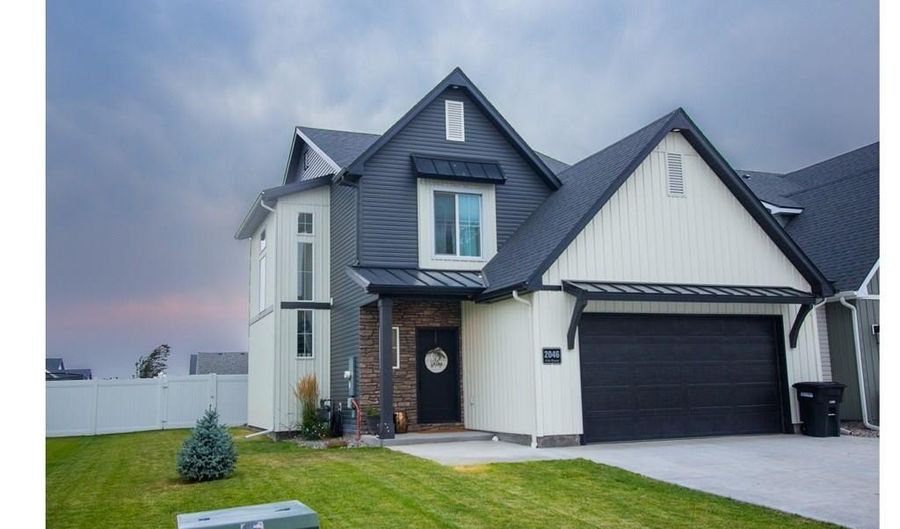 2046 47th St, Ammon, ID 83401 - 4 Beds, 3 Bath