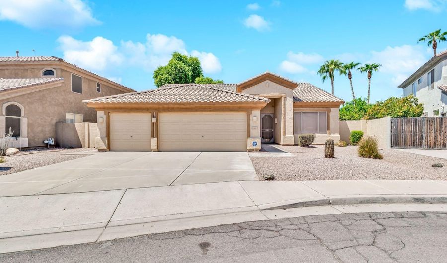 382 N ASHLEY Dr, Chandler, AZ 85225 - 3 Beds, 2 Bath