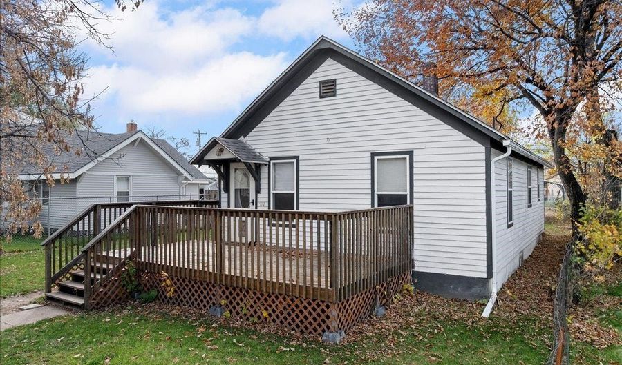 512 4th Ave, Belle Fourche, SD 57717 - 2 Beds, 1 Bath