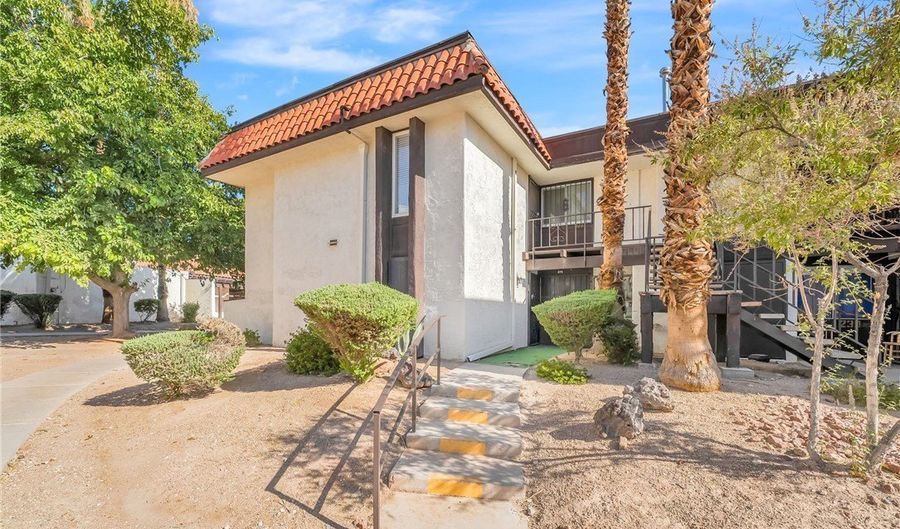 1405 Vegas Valley Dr 226, Las Vegas, NV 89169 - 3 Beds, 2 Bath