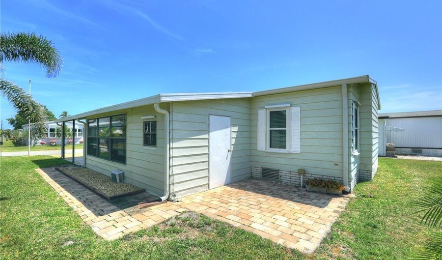 809 Oleander Cir, Barefoot Bay, FL 32976 - 2 Beds, 2 Bath