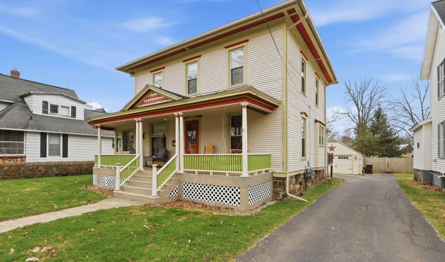 312 Perry St, Albion, MI 49224 - 3 Beds, 2 Bath