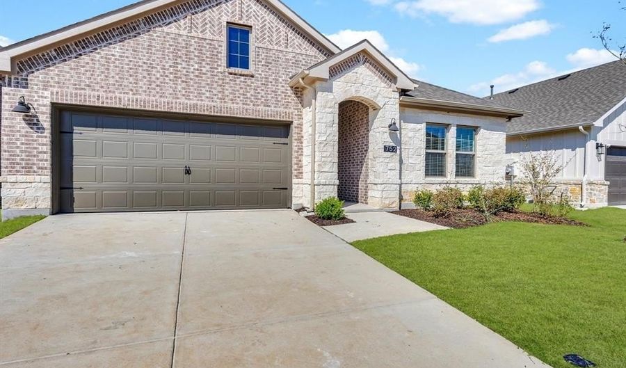 752 Waterhouse Lake Dr, Anna, TX 75409 - 4 Beds, 2 Bath