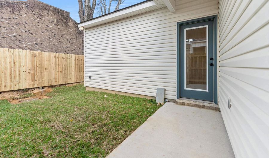 2931 Niccoline Way, Baton Rouge, LA 70816 - 3 Beds, 2 Bath