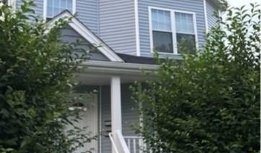 206 Scofield Ave, Bridgeport, CT 06605 - 2 Beds, 1 Bath