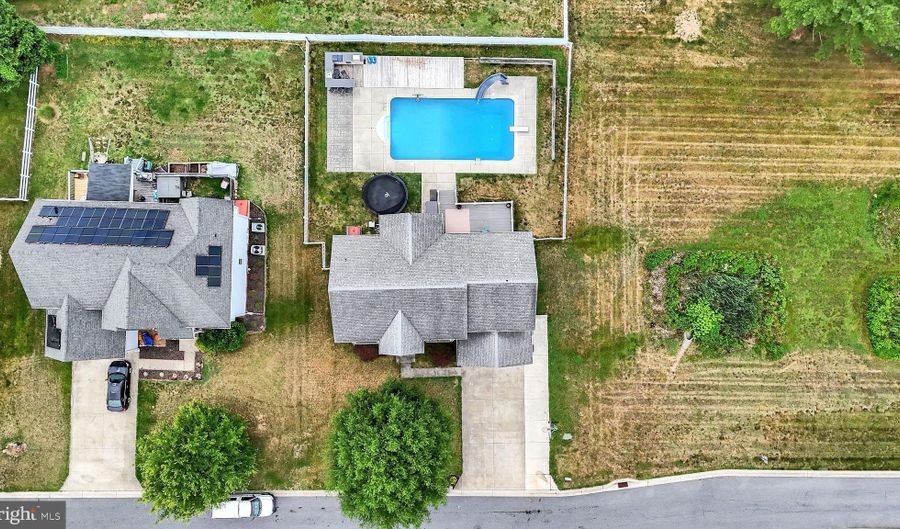 46 STONE RIDGE Dr, Dover, DE 19901 - 5 Beds, 5 Bath