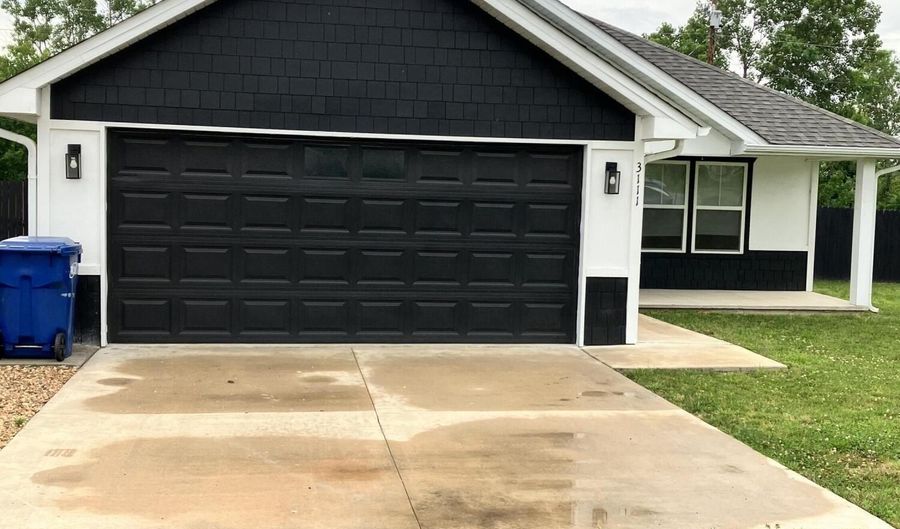 3111 Shephard Ave, Baxter Springs, KS 66713 - 3 Beds, 2 Bath