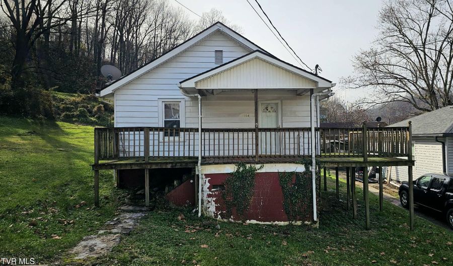 604 Blondell Ave, Appalachia, VA 24216 - 2 Beds, 1 Bath