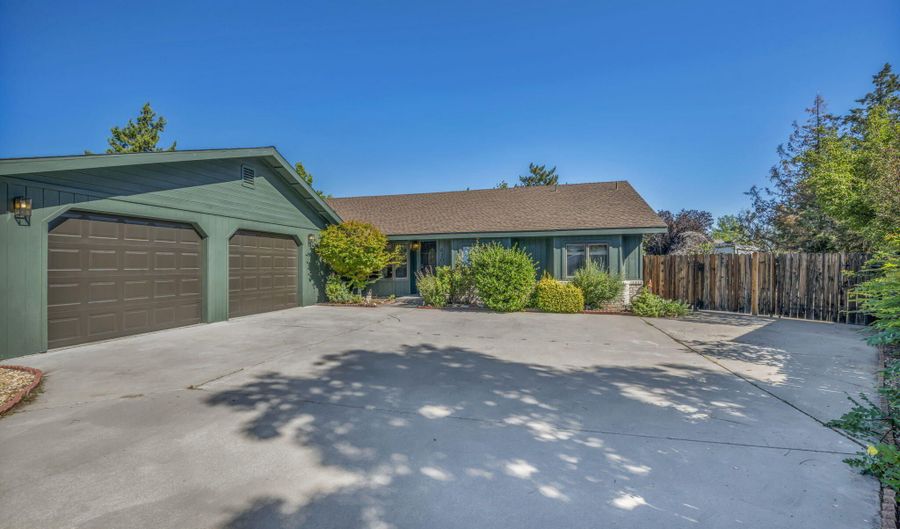 620 Renee Ct, Gardnerville, NV 89460 - 3 Beds, 2 Bath