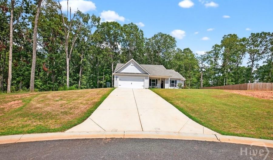 151 Rolling Woods Ln, Hull, GA 30646 - 4 Beds, 3 Bath