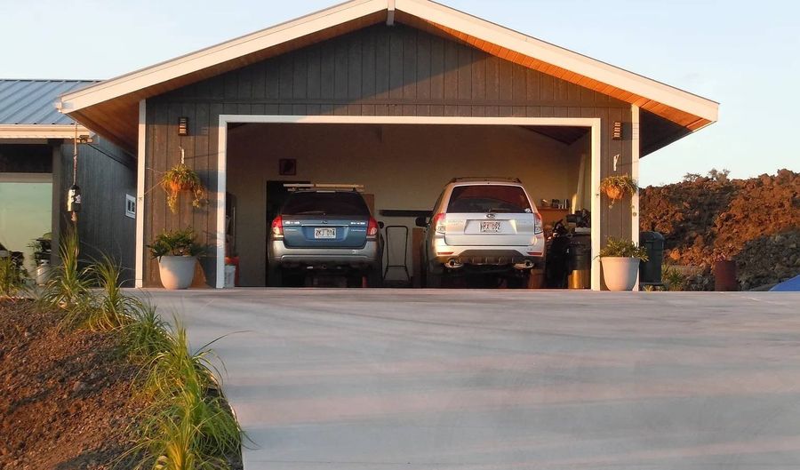 92-8344 Hibiscus Dr, Captain Cook, HI 96704 - 3 Beds, 2 Bath