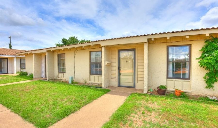7123 NW 16th St, Bethany, OK 73008 - 2 Beds, 1 Bath