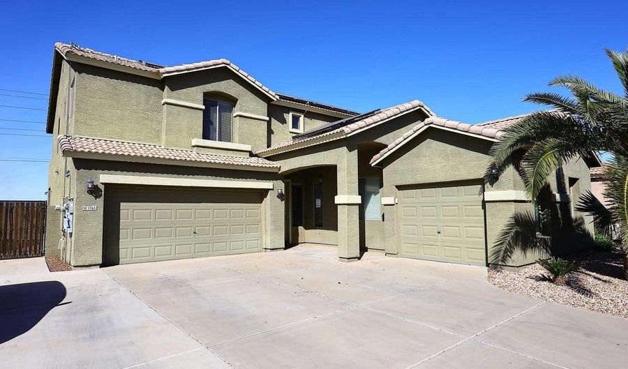 1765 N AGAVE St, Casa Grande, AZ 85122 - 5 Beds, 3 Bath