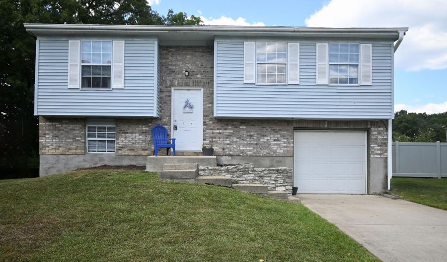 42 Ridgewood Dr, Alexandria, KY 41001 - 3 Beds, 2 Bath
