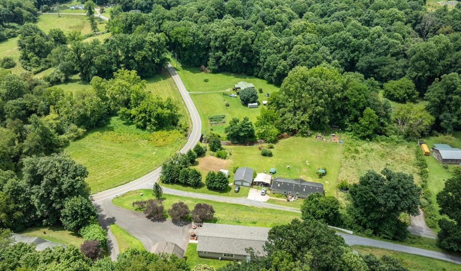 4122 Fairview Rd, Andrews, NC 28901 - 3 Beds, 2 Bath