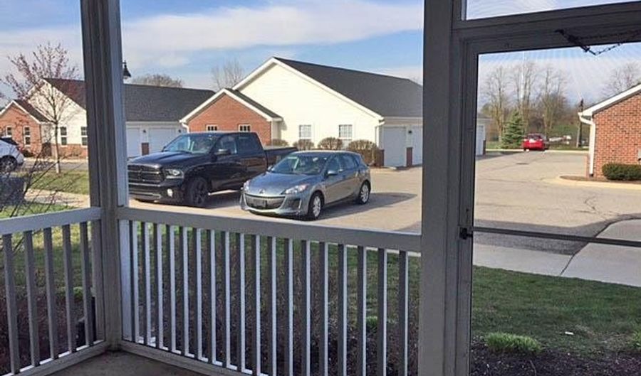 926 W Summerfield Glen Cir, Ann Arbor, MI 48103 - 2 Beds, 2 Bath