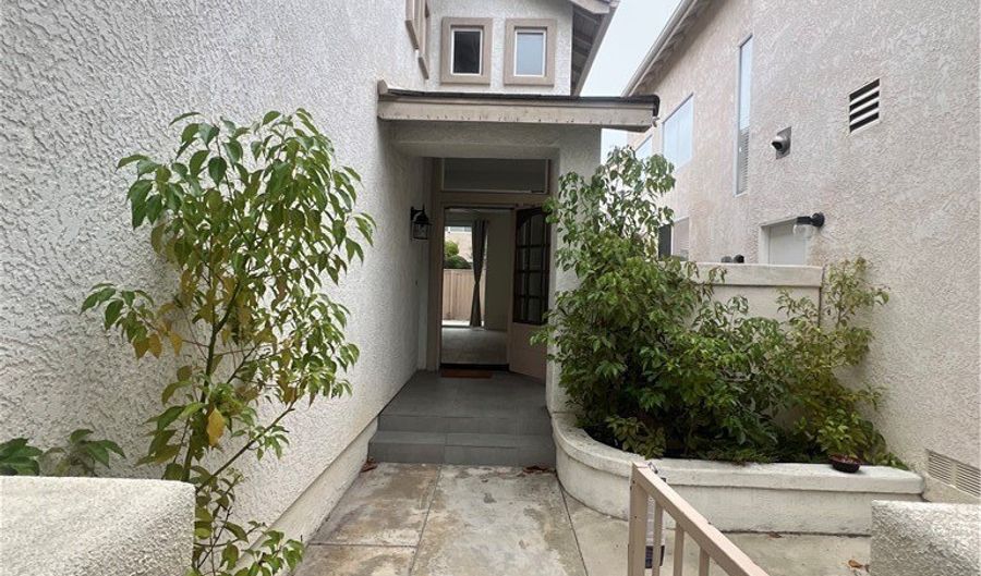 4 Toronto, Aliso Viejo, CA 92656 - 3 Beds, 3 Bath
