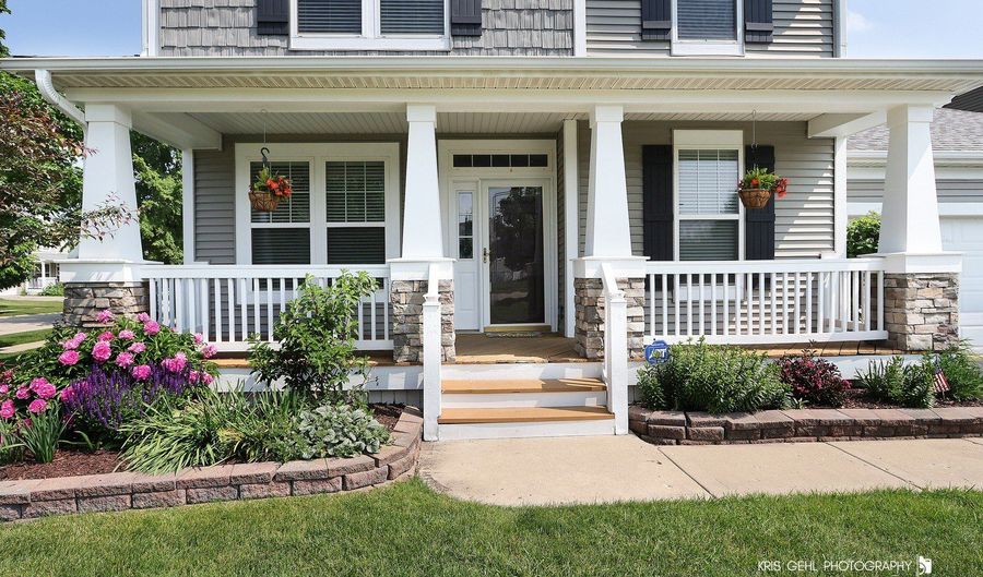 848 Timber Lake Dr, Antioch, IL 60002 - 4 Beds, 4 Bath