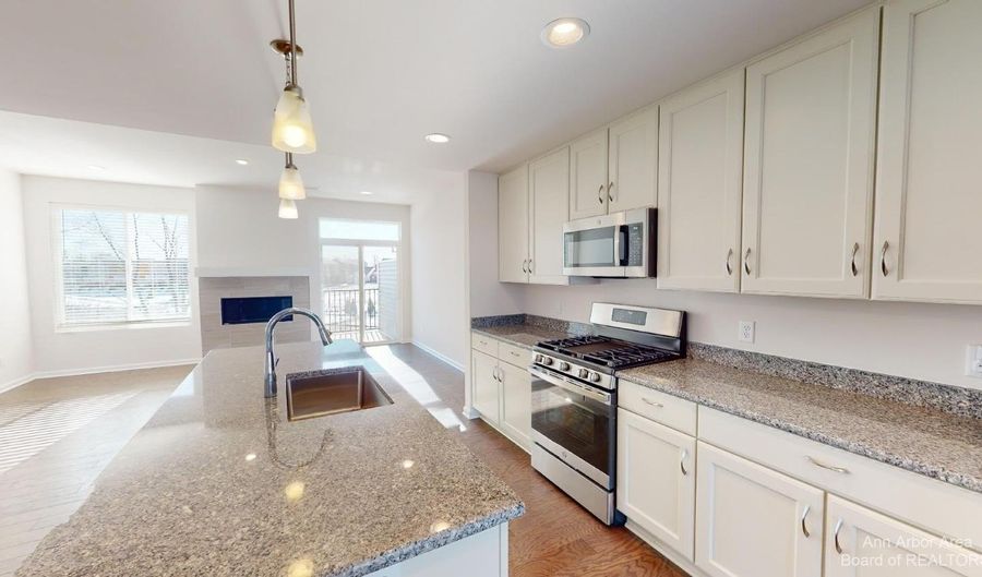 2719 Bristol Ridge Dr, Ann Arbor, MI 48105 - 4 Beds, 4 Bath