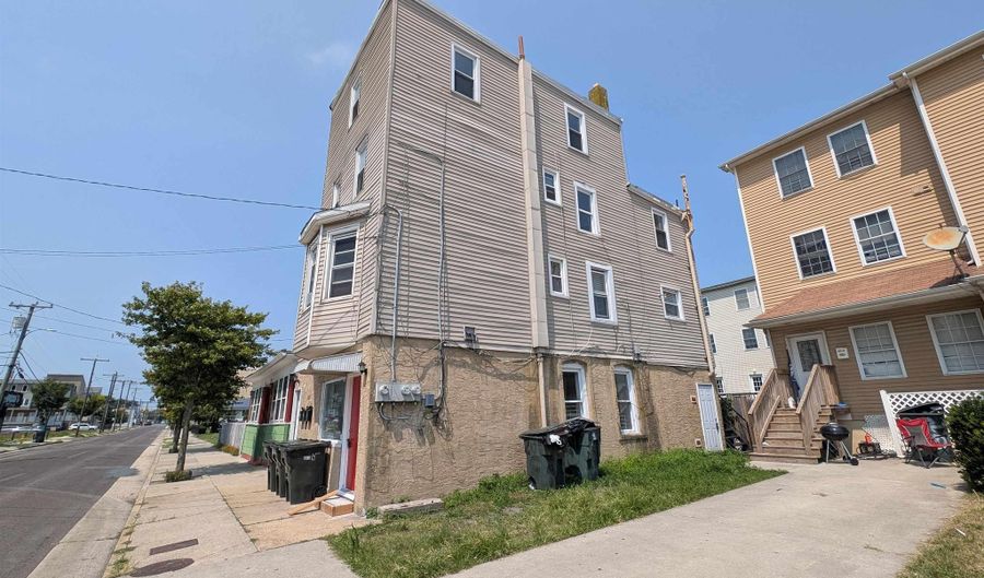 203 N South Carolina Ave, Atlantic City, NJ 08401 - 3 Beds, 1 Bath