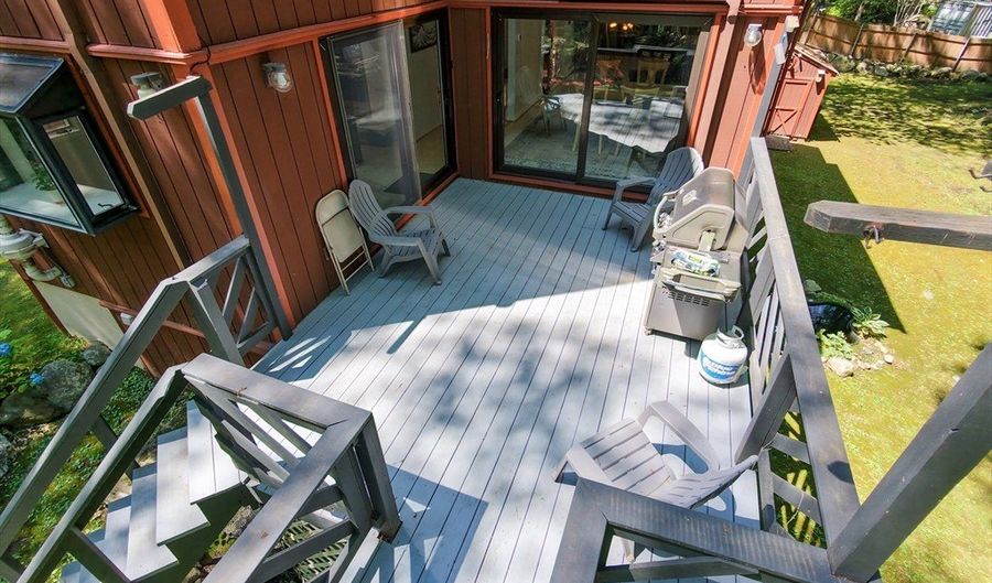 466 Greenbush Rd, East Greenwich, RI 02818 - 3 Beds, 3 Bath