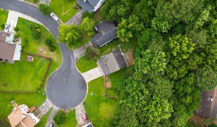 2732 Dahlonega, Austell, GA 30106 - 3 Beds, 3 Bath