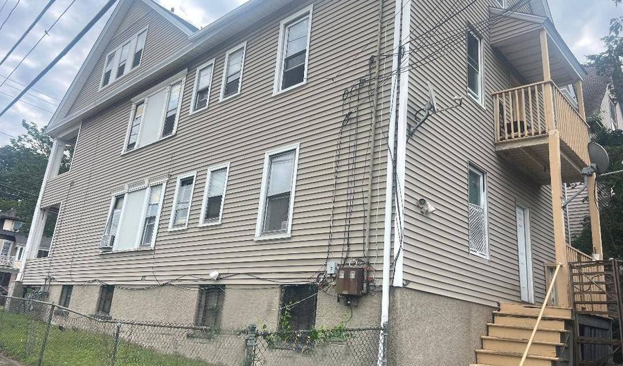 357 Park Ave, Bridgeport, CT 06604 - 9 Beds, 3 Bath
