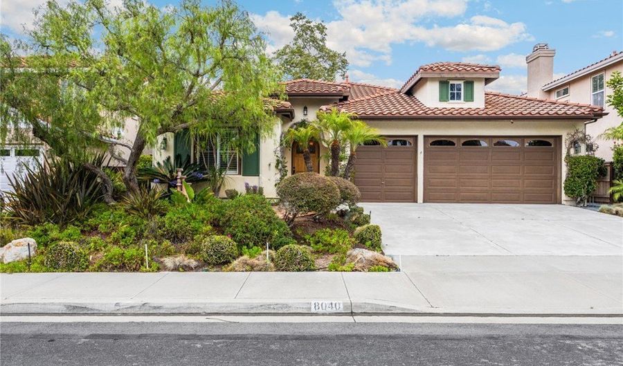 8040 Corte Sasafras, Carlsbad, CA 92009 - 4 Beds, 3 Bath