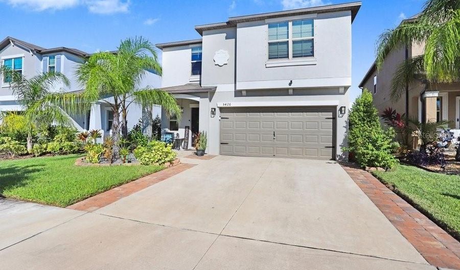 5426 RAINWOOD MEADOWS Dr, Apollo Beach, FL 33572 - 5 Beds, 3 Bath