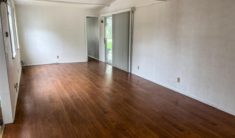 26143 ROSE Ln, Astatula, FL 34705 - 2 Beds, 2 Bath