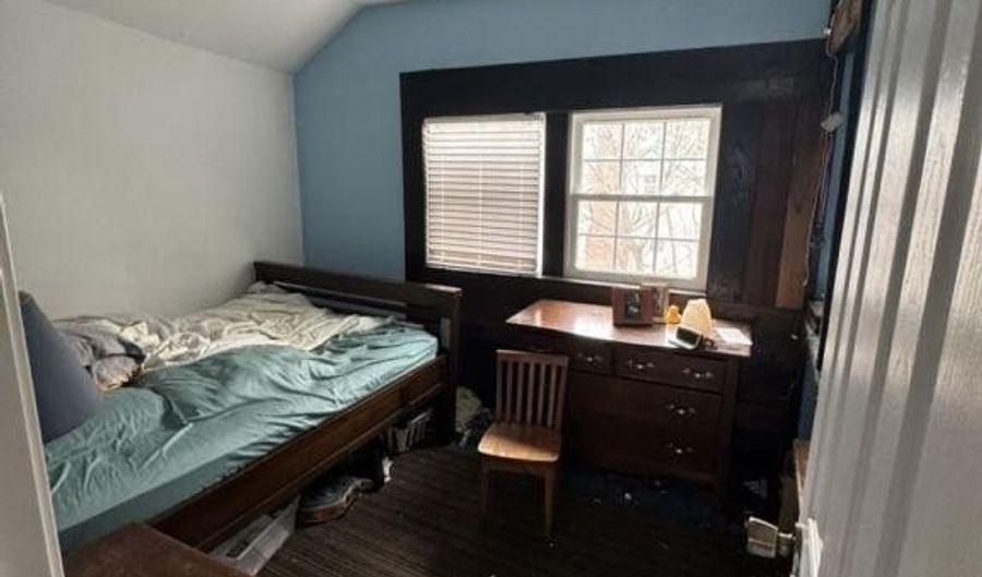 17 Hannah Run Rd, Arbovale, WV 24915 - 4 Beds, 2 Bath