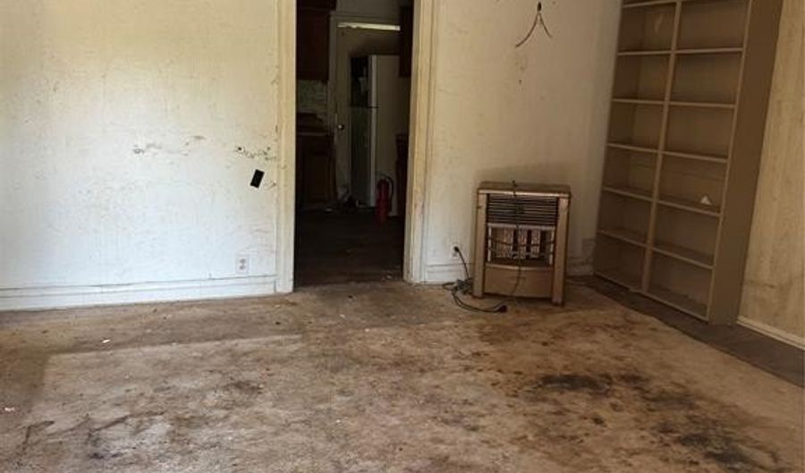 312 S Fairview St, Keene, TX 76059 - 3 Beds, 1 Bath