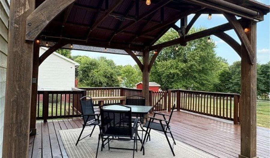 6208 Austin Dr, Ashtabula, OH 44004 - 3 Beds, 1 Bath