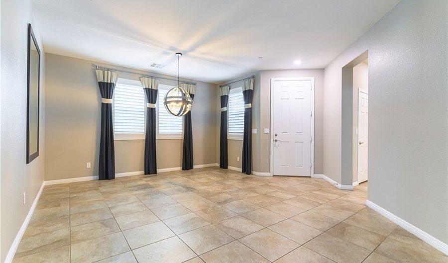 1433 Overseer Ave, Henderson, NV 89074 - 5 Beds, 3 Bath