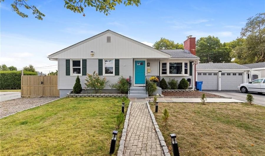 67 Linden St, Middletown, RI 02842 - 3 Beds, 2 Bath