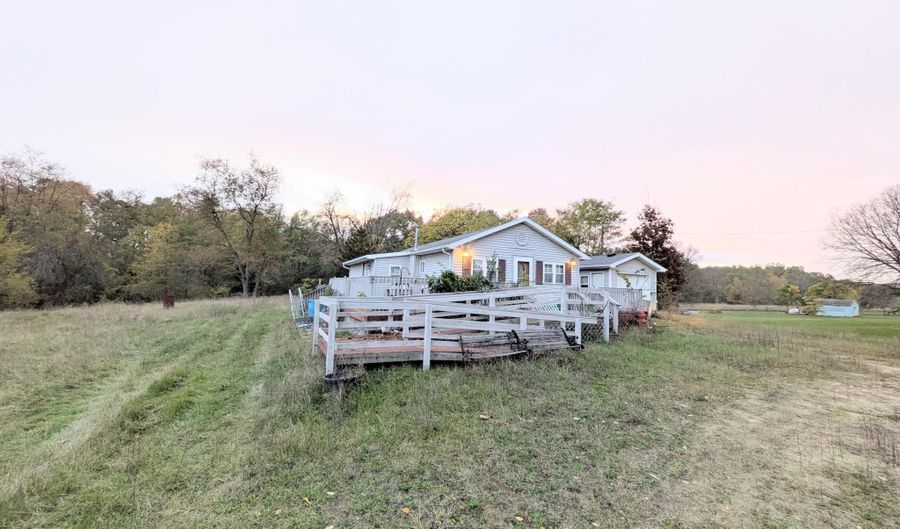 3000 Breckel Hwy, Adrian, MI 49221 - 2 Beds, 1 Bath