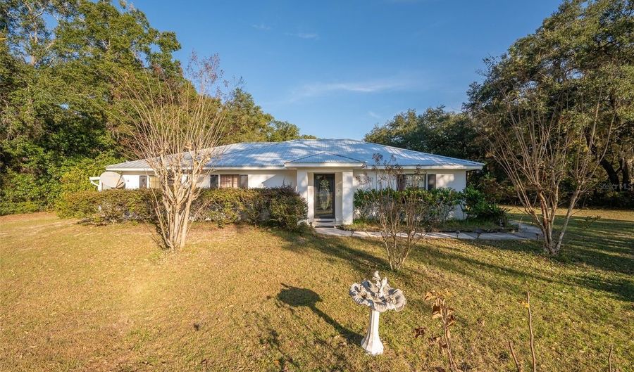 10117 SW 170TH St, Archer, FL 32618 - 3 Beds, 2 Bath