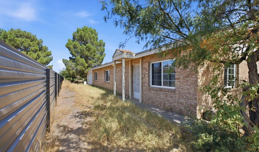185 Elfego Rd, Anthony, NM 88021 - 3 Beds, 2 Bath