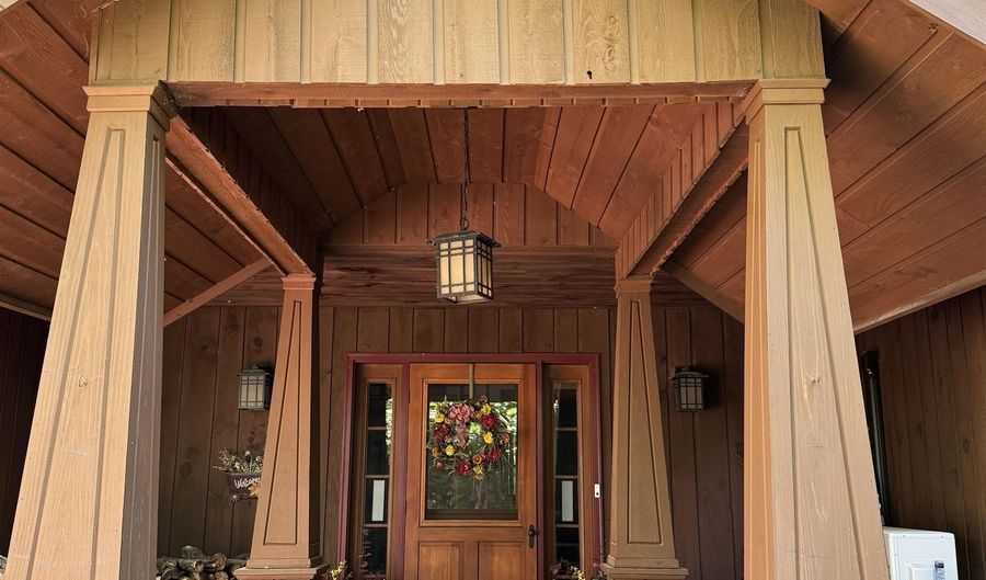 267 S Cove Rd, Burlington, VT 05401 - 4 Beds, 4 Bath